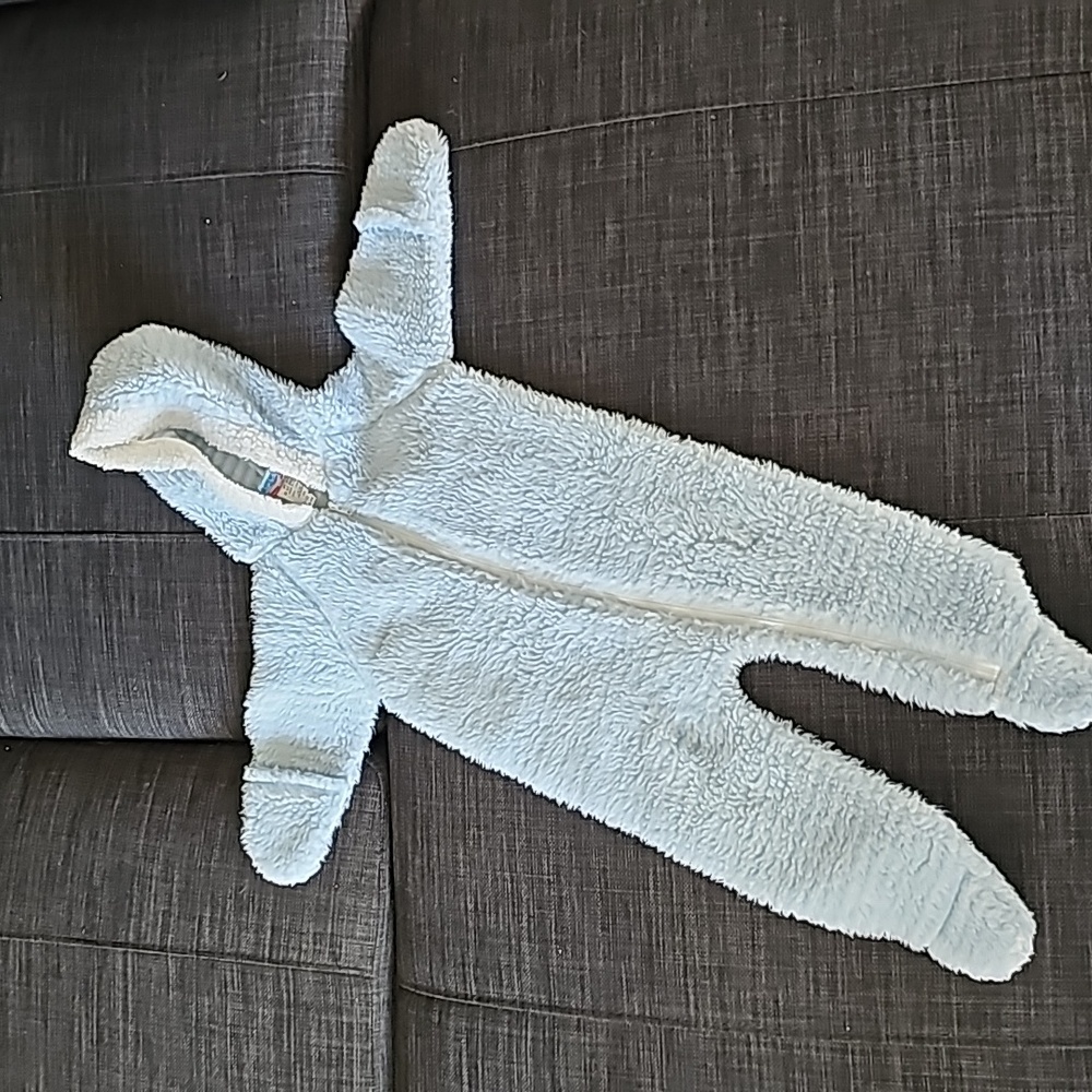 Cuddle Time Fleece Bodysuit Size 3-12M